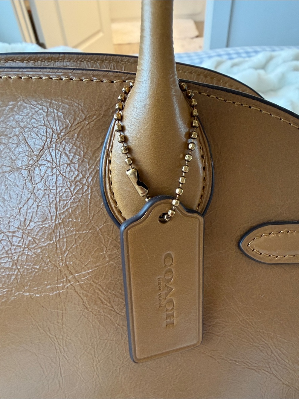 Coach empire 34 new with out tags - Picture 2 of 5